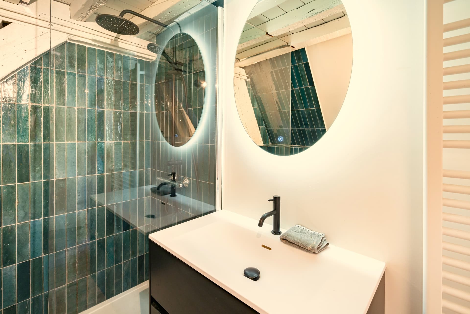 Bright, home-like apartment
